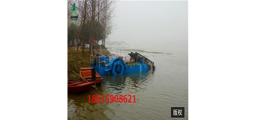 貴州湖面水草打撈船
